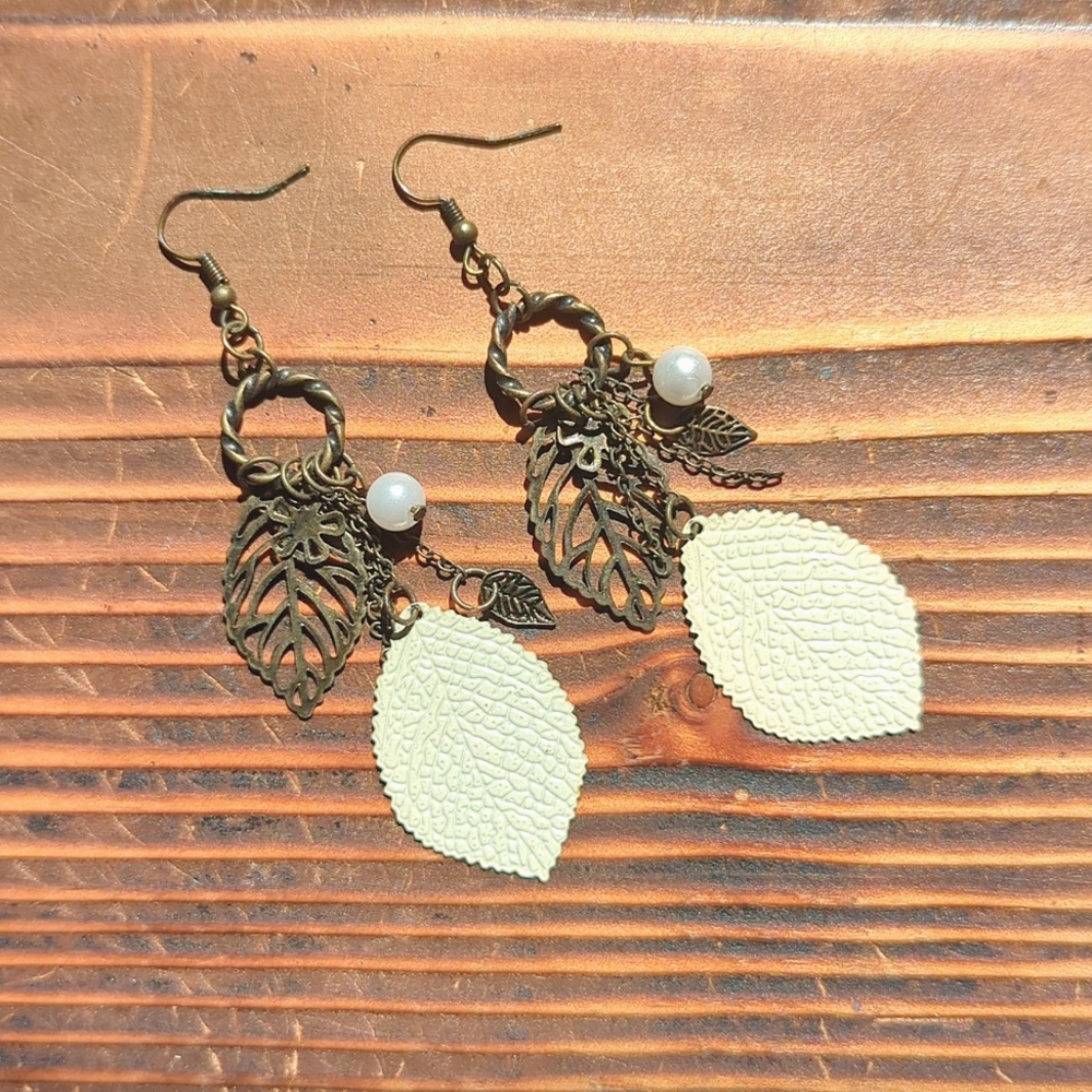 2010 dangle earrings